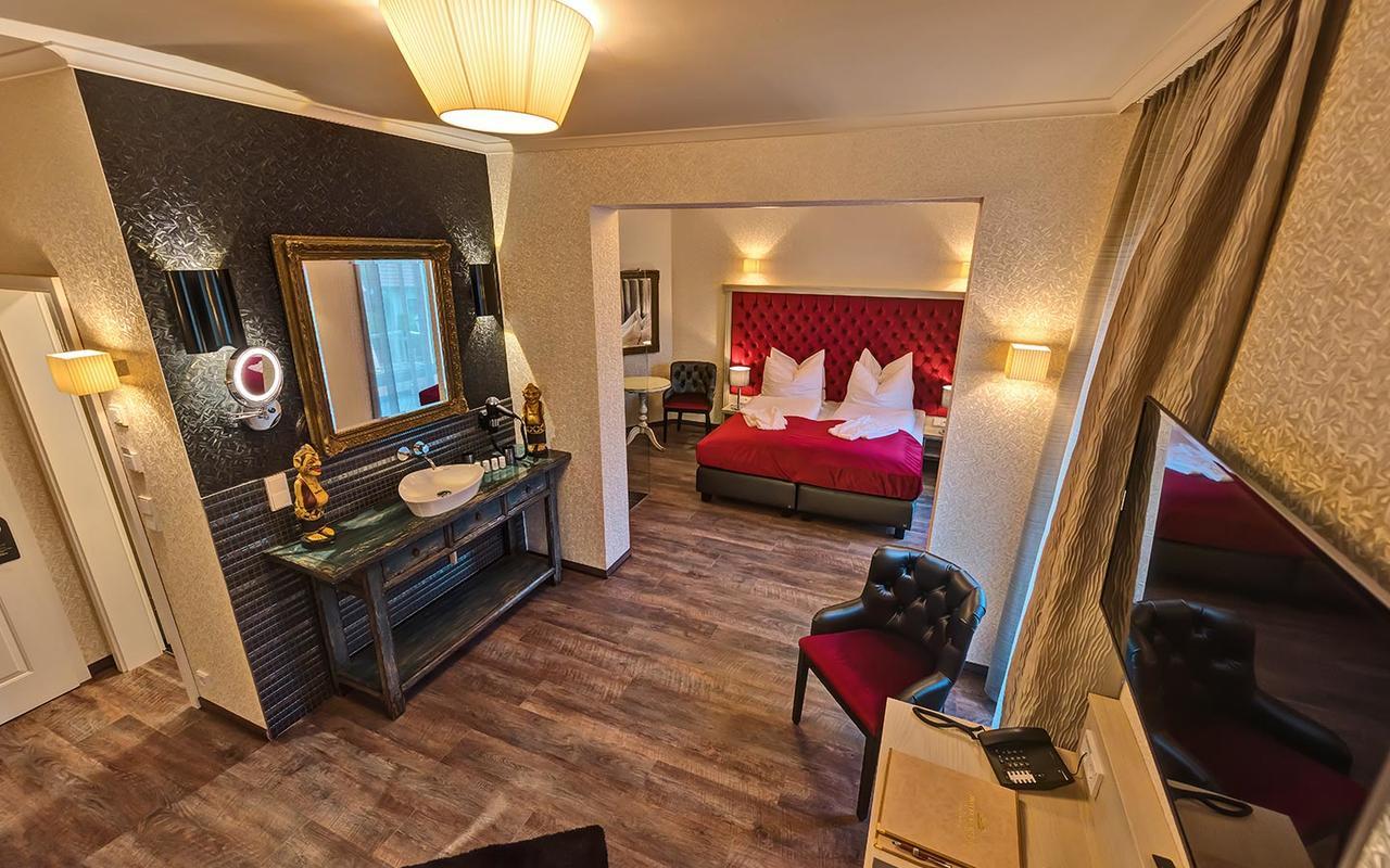 Spree Hotel In Der Altstadt ลืบเบอเนา ภายนอก รูปภาพ