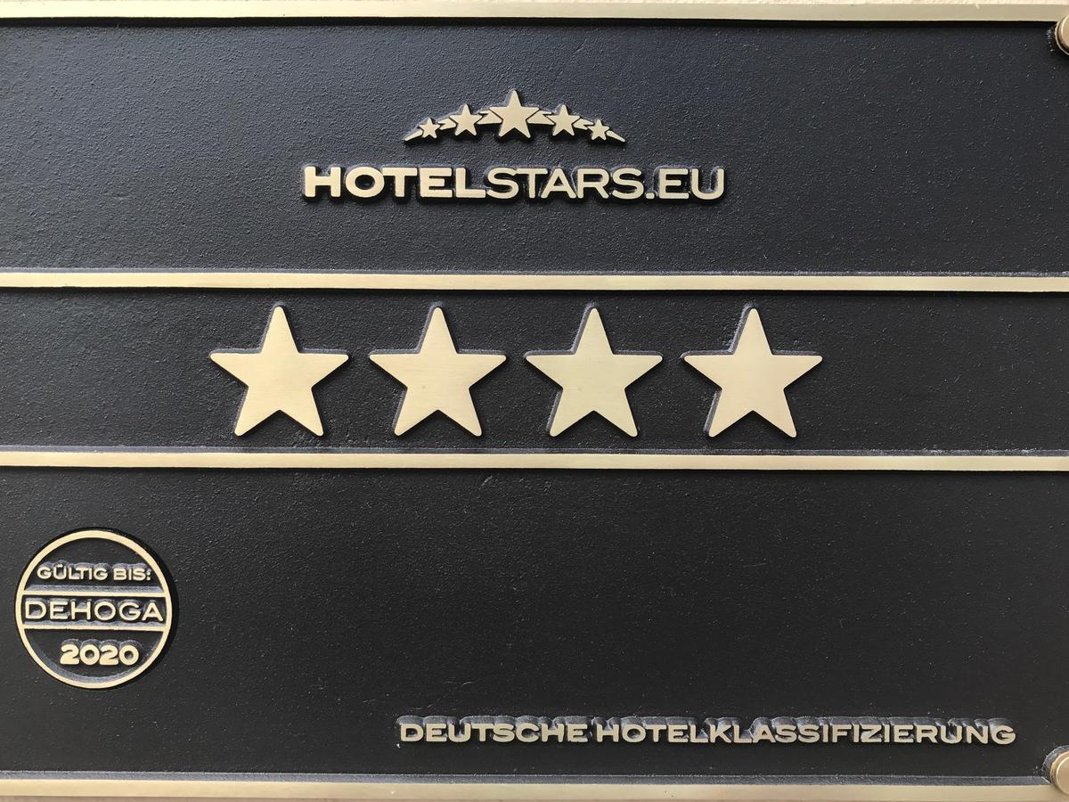 Spree Hotel In Der Altstadt ลืบเบอเนา ภายนอก รูปภาพ